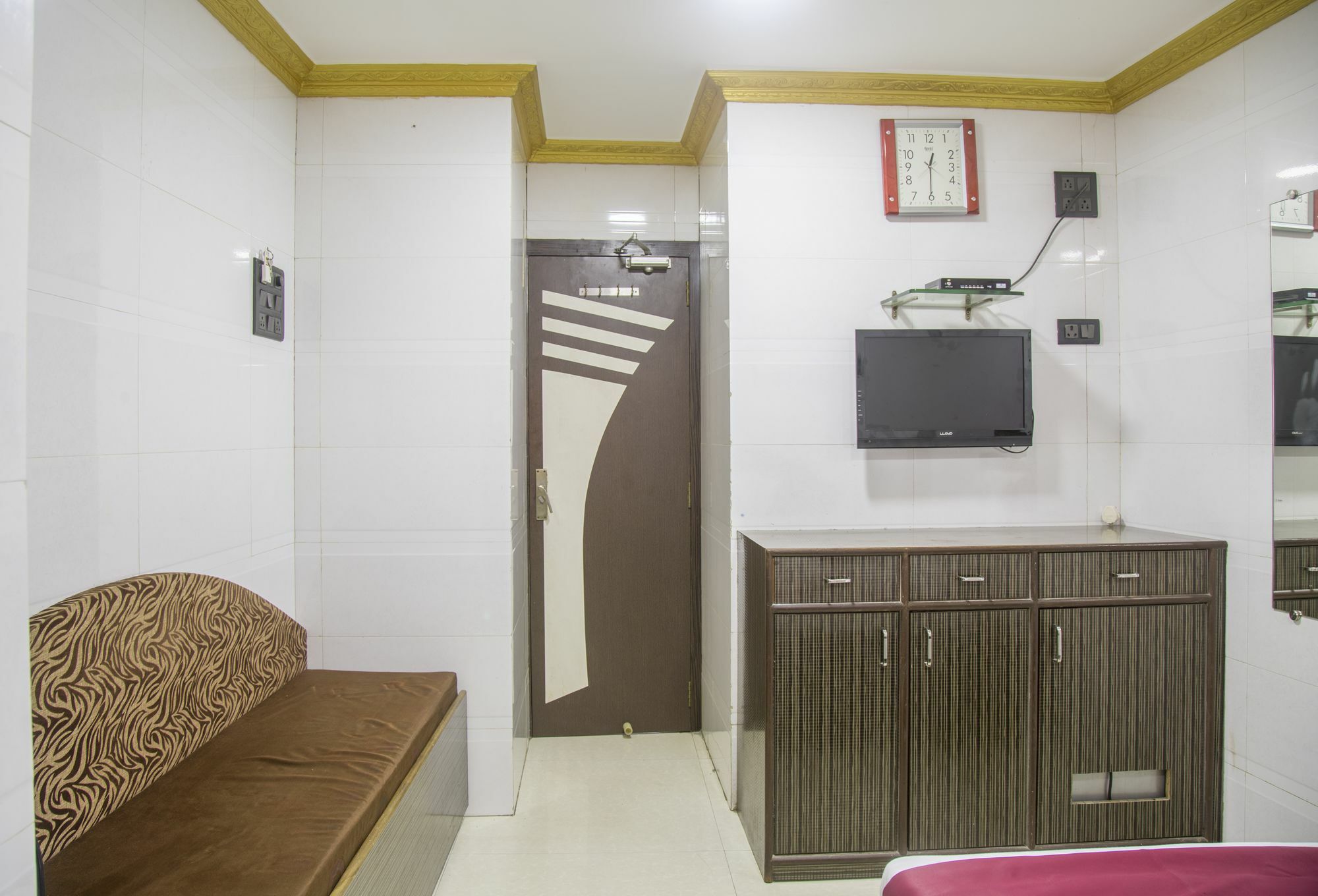 Relax Guest House Мумбай Екстериор снимка